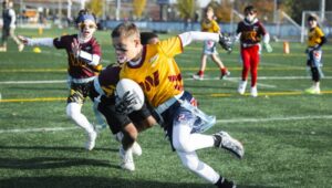 Vašingtono vadai su jaunimo stovykla į Abu Dabį atneša futbolo pramogų su vėliava